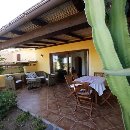 La Casina Del Mar Turchese * Porto San Paolo (Sardinia)